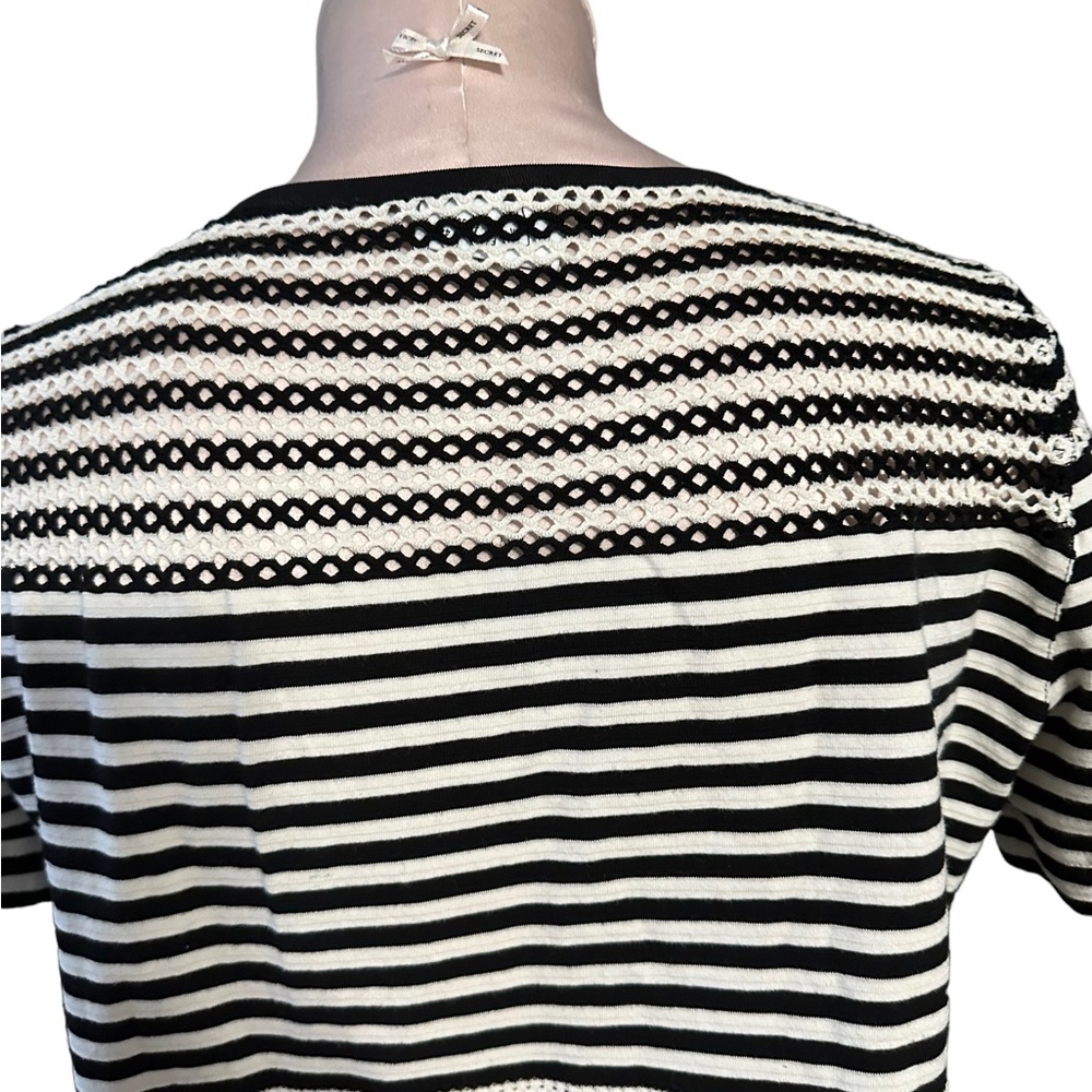 AKRIS Punto black and white striped top size 14. Beautiful see through detail - Picture 9 of 12